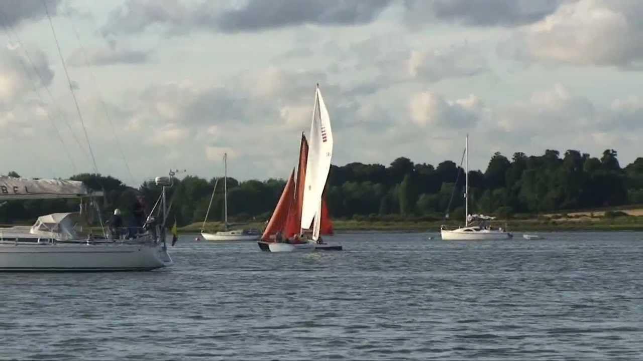 KeepTurningLeft the river Orwell