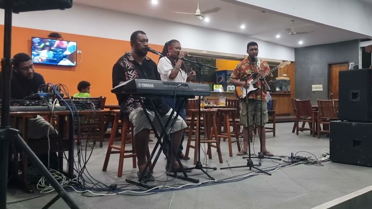 Tu Veiyawaki - Elina, Makali & Wayne 3/08/25