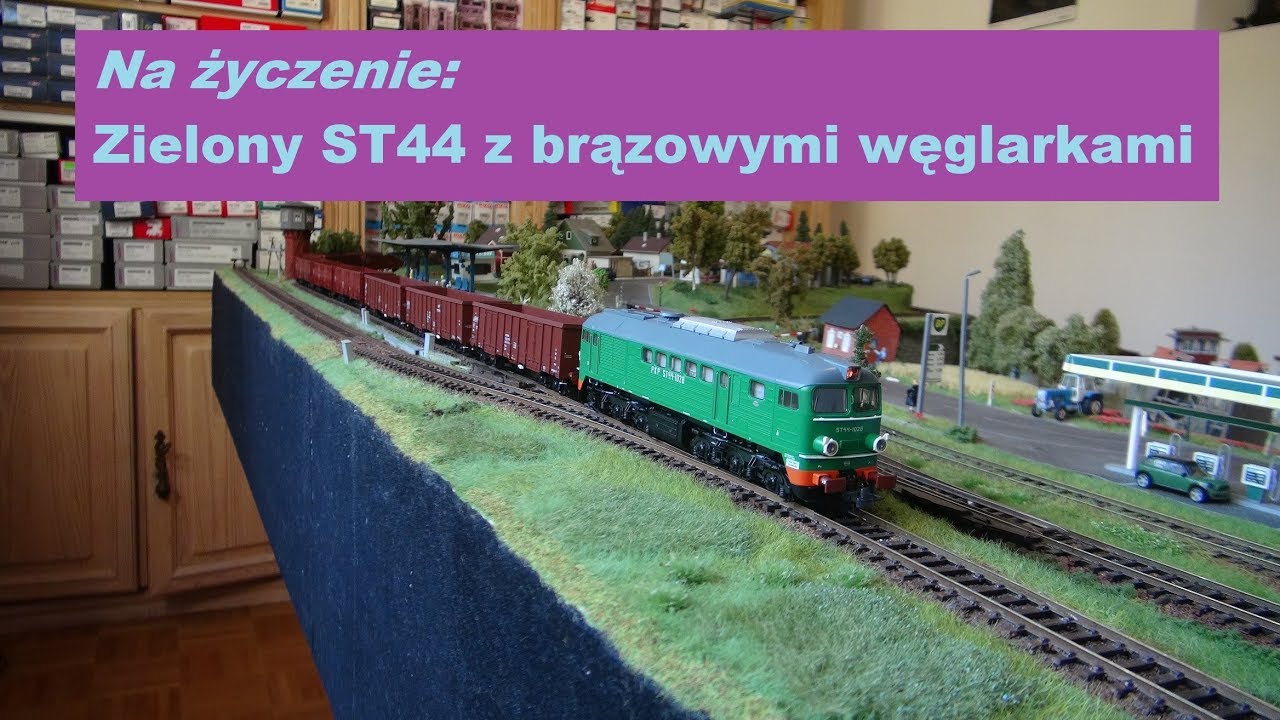 Na życzenie: Zielony ST44 z brązowymi węglarkami