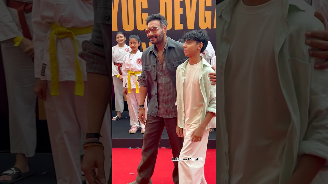 #ajaydevgan With his Son #yugdevgan Together At Event 😊❤️ #trendingshorts #ytshorts #shorts