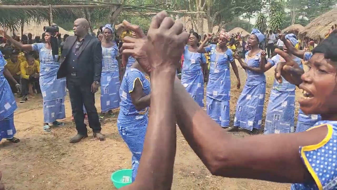 Musique Chrétienne YANSI: Chorale des Mamans CBCO Masinga