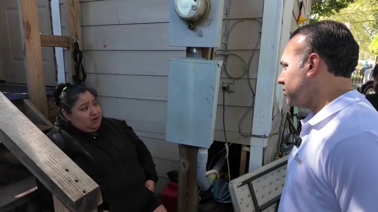 Woman chooses to self-deport after ICE raid