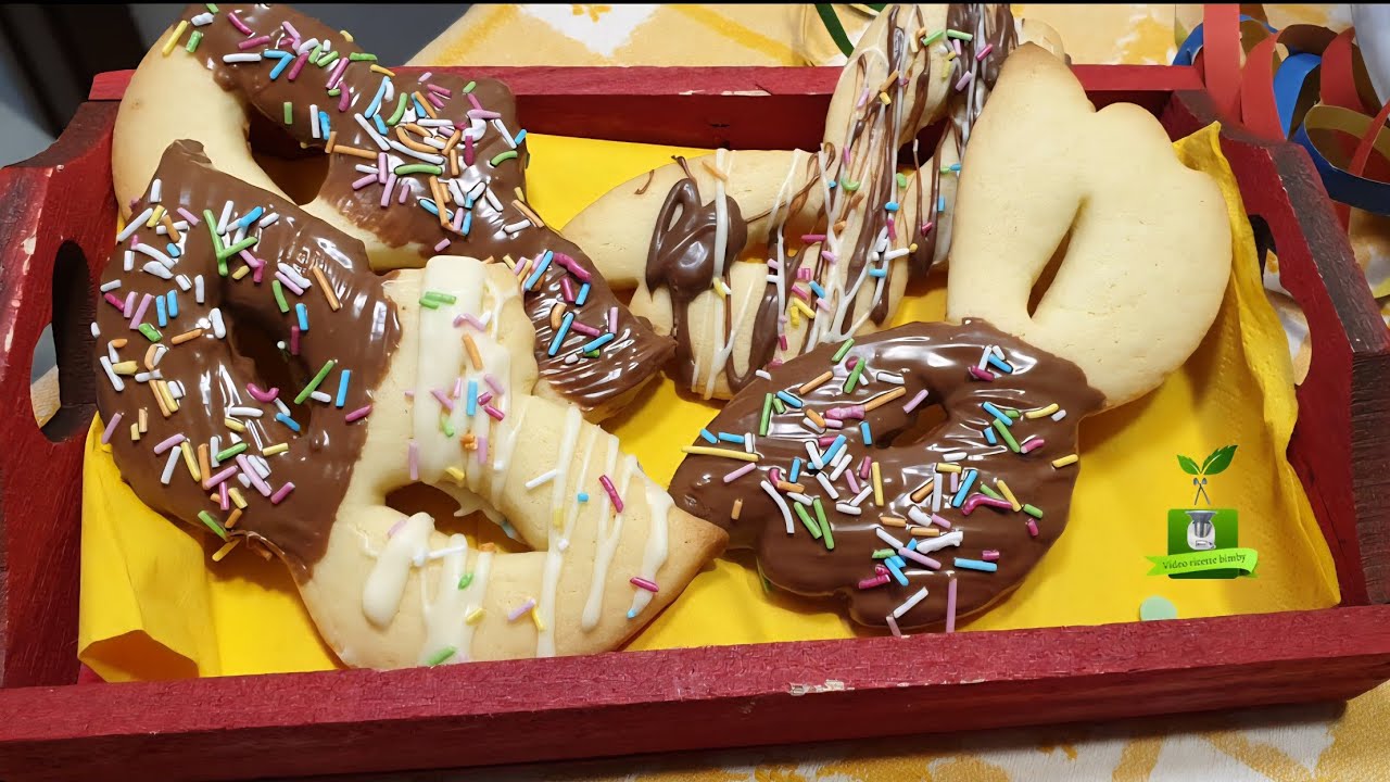 Mascherine di carnevale con il bimby: biscotti decorati che fanno impazzire 🎭🍫