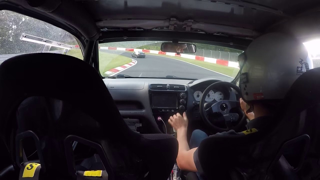Civic type r chasing e46 m3 Nurburgring