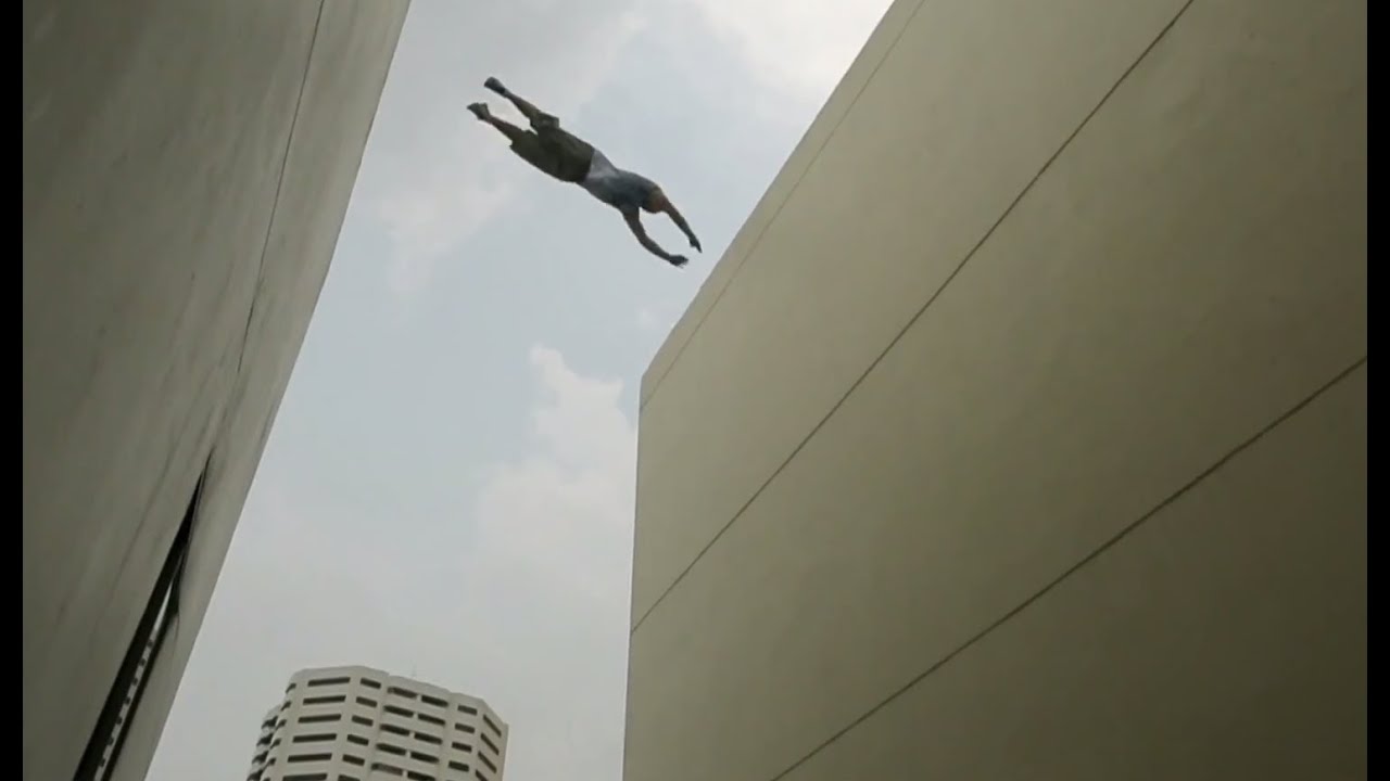 Freerunning Roof Gaps - Free My Way - Part 1