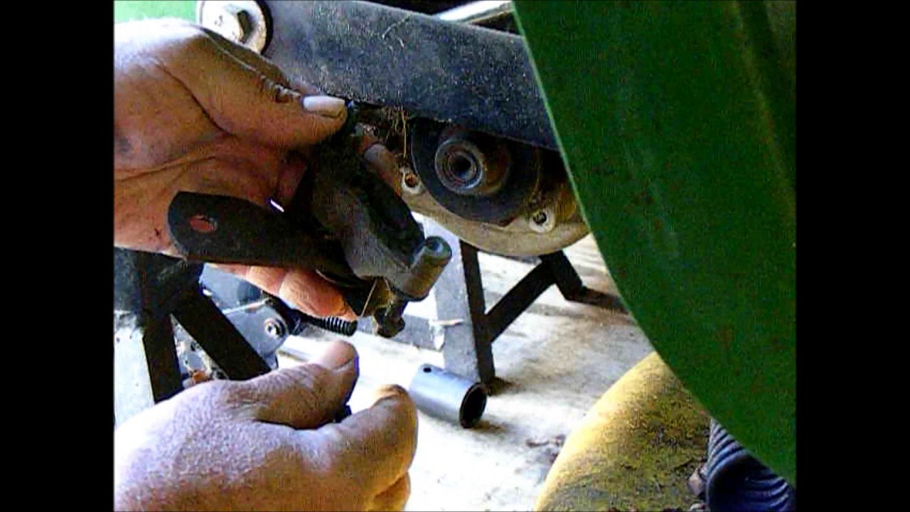 JD STX38 BRAKES PT1