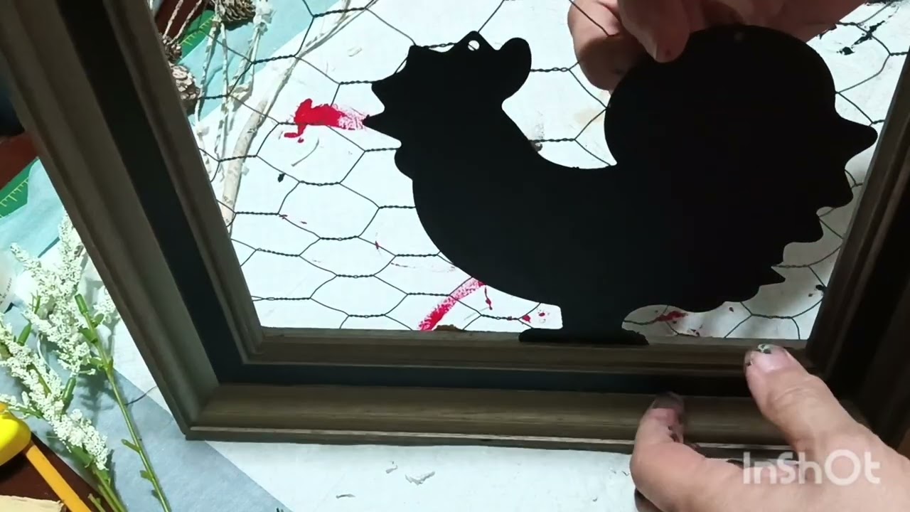 Picture framed chicken
