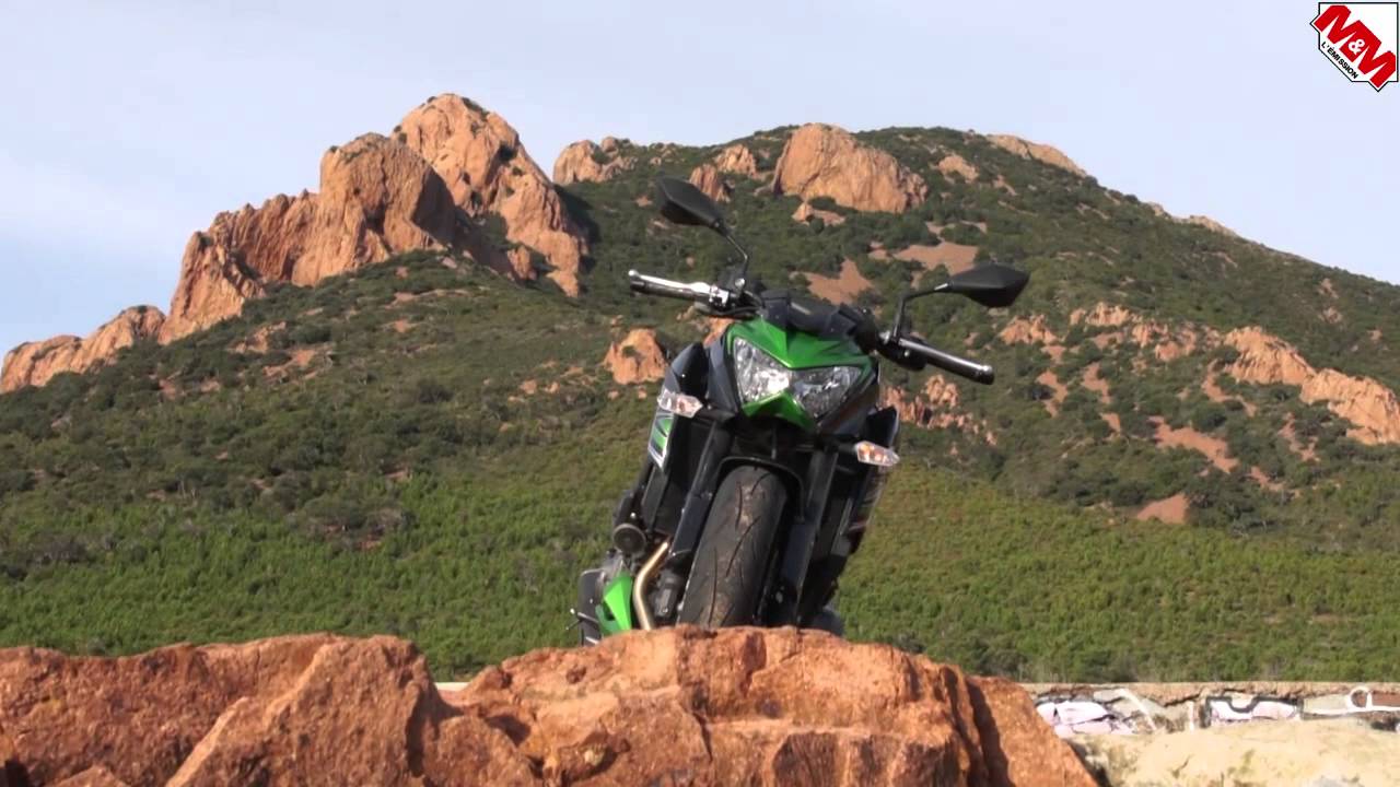 Papa Noël essaie la nouvelle Z 800