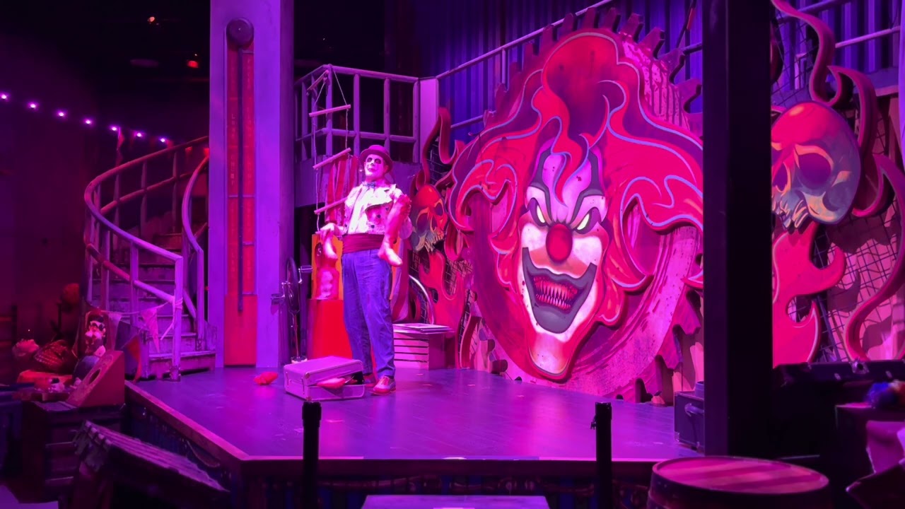 Going Back To Universal Horror Unleashed For Krampus