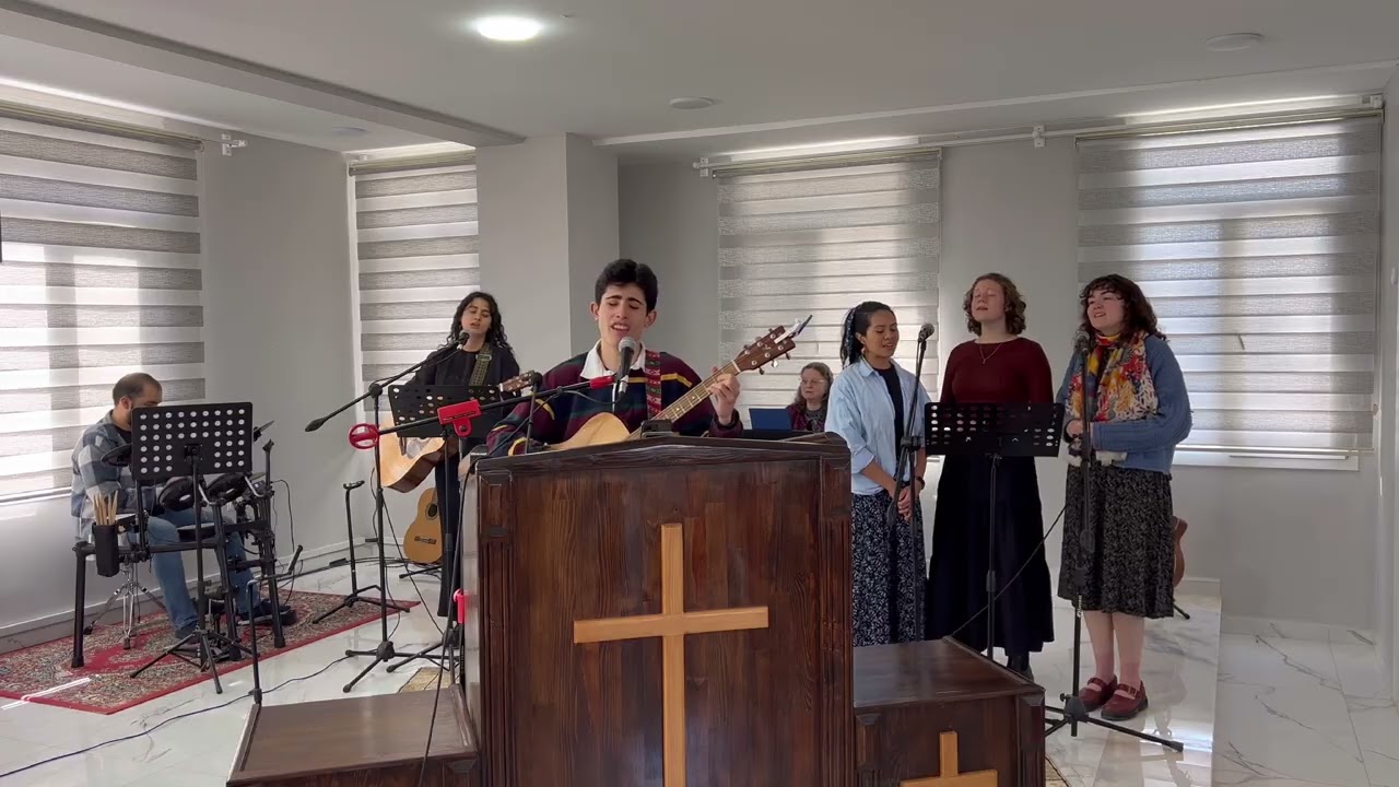 Gel Rab’be Tapınalım, Gel | Hristiyan İlahisi | Burning Hearts Worship 