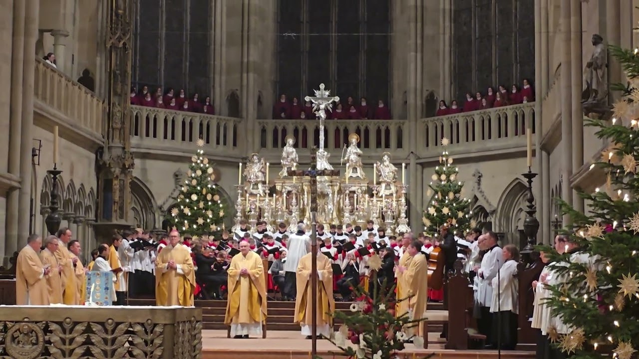 Missa brevis in DMajor-Kyrie-Mozart- Regensburger Domspatzen Christmette in Dom Regensburg 24.12.25