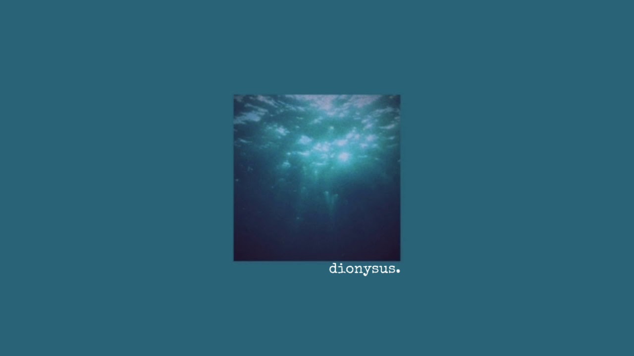 use headphones // ariana grande's ghostin but you're slowly sinking underwater