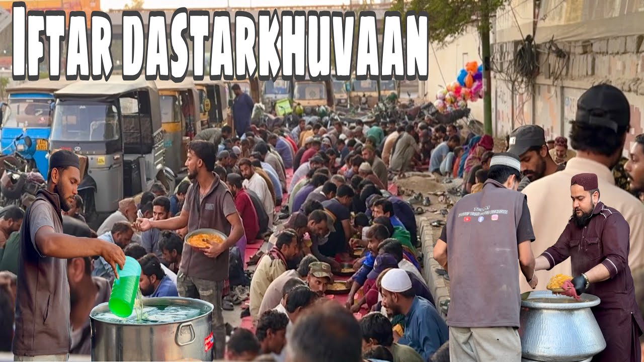 Iftar Dastarkhuwaan | Road side Iftar Drive | by Farooq Ghouri 