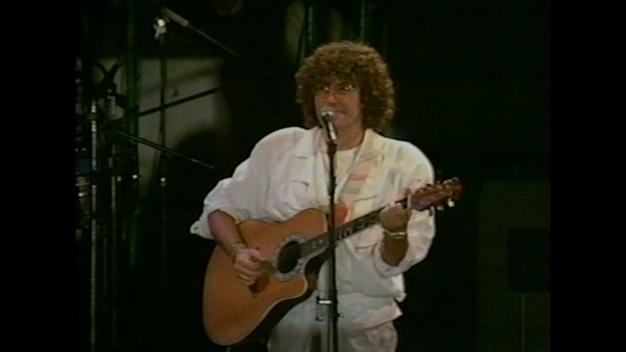 Piero - 𝐋𝐚𝐬 𝐜𝐨𝐬𝐚𝐬 𝐪𝐮𝐞 𝐩𝐚𝐬𝐚𝐧 - 𝐏𝐥𝐚𝐳𝐚 𝐝𝐞 𝐓𝐨𝐫𝐨𝐬 - 𝐐𝐮𝐢𝐭𝐨 1989 ®