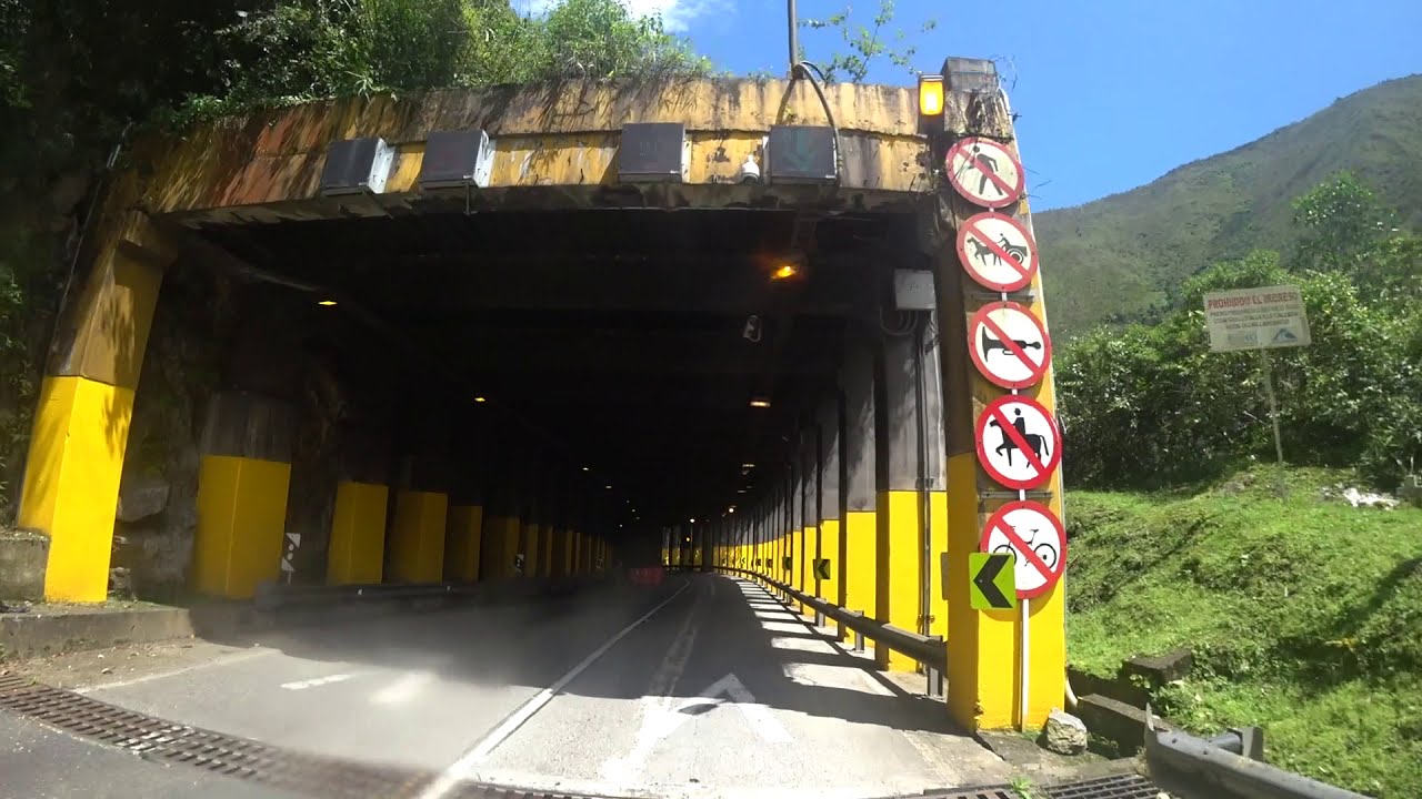 Parece una Carretera Fantasma, Doble Calzada - Bogotá, Villavicencio