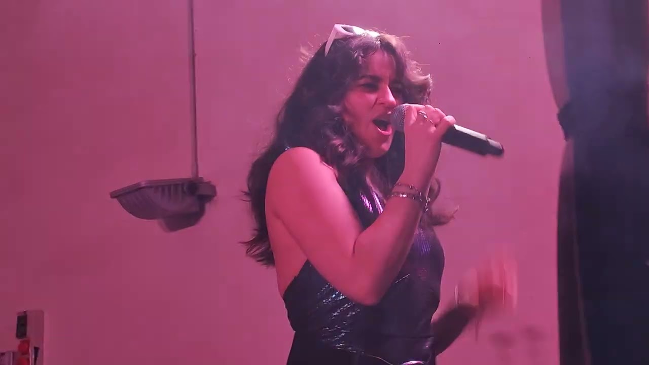 14,03,2026, tutti in pista sala quadr Prato di Cor. grande l'orch Franco Bagutti  grande voce illus 