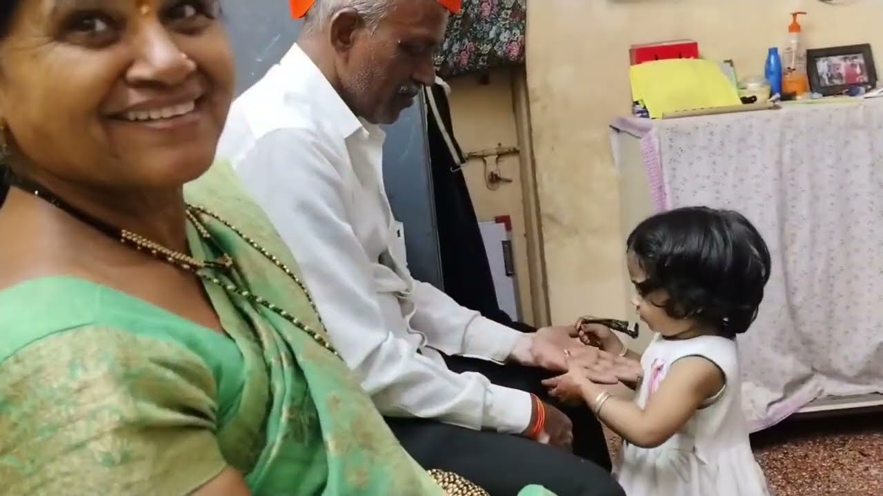 अद्विका नी काढली आजोबा च्या हातावर मेहंदी / डेली ब्लॉग 365 / 32 🧿😘😘