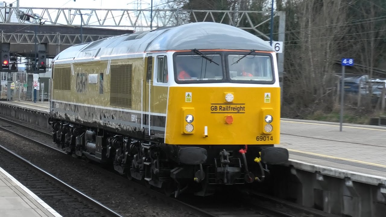 Very Busy Fantastic Day At Stafford Station 3 Drag Movements GBRF 69 Freight/Passenger Trains WCML