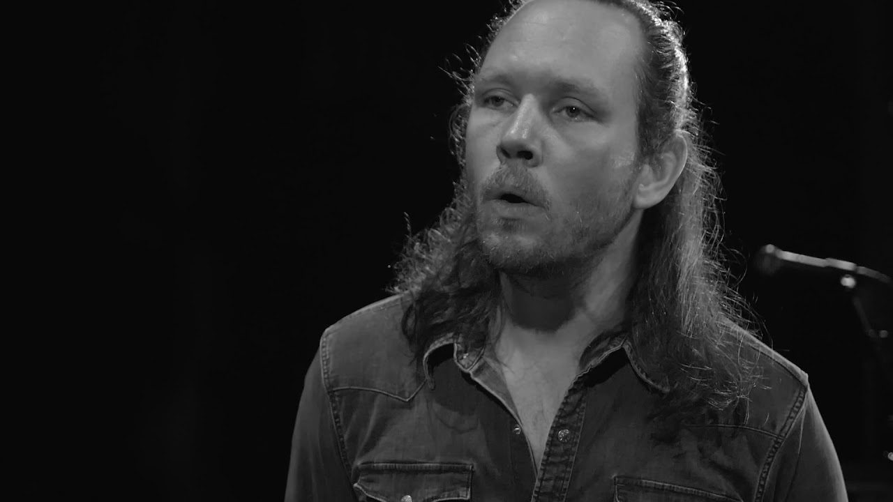 Her Majesty speelt Laughing (David Crosby)
