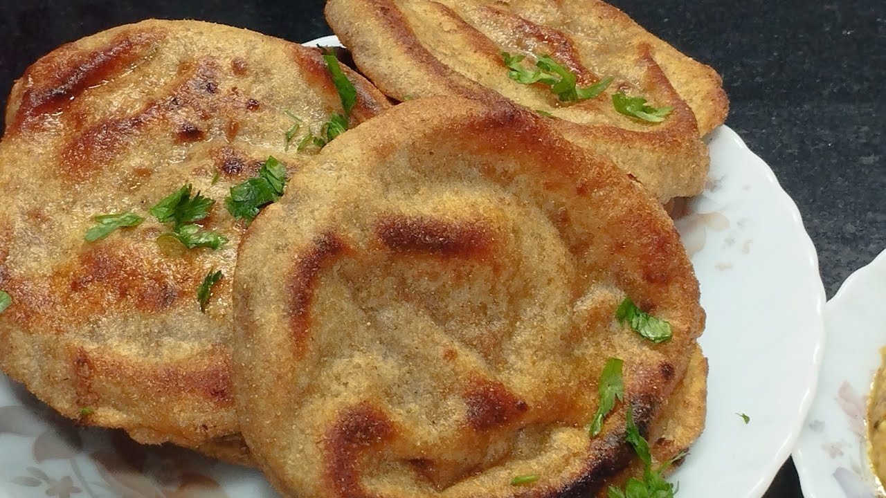 حواوشي لحمه من غير ما تكش والسر في معلقه صغيره وسلطه البابا غنوج تتاكل لوحدها