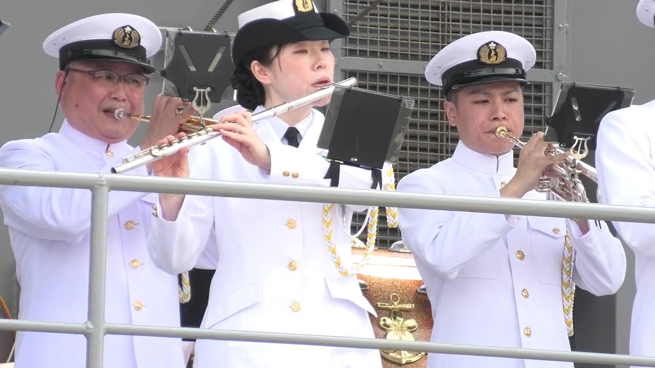 練習艦隊司令部音楽隊 中川麻梨子さんのフルートを拝聴♪ 練習艦隊出国行事 #練習艦隊