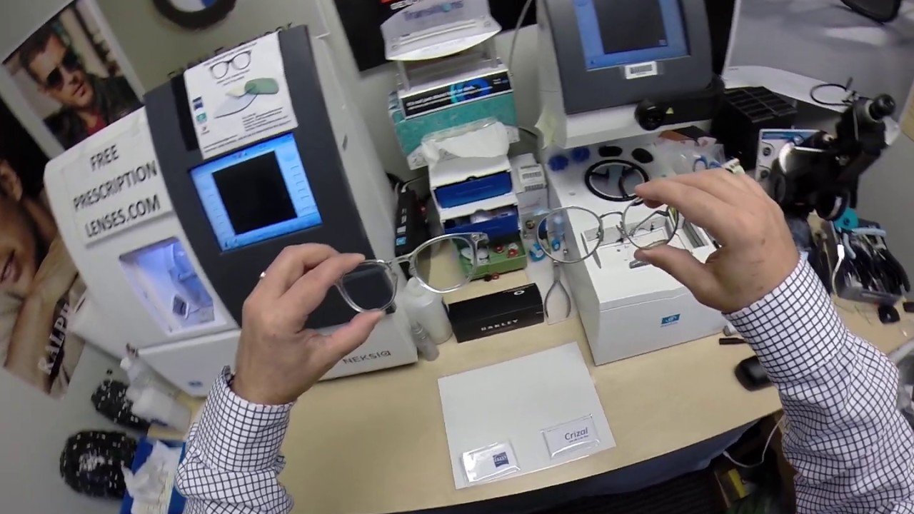 Comparison between Zeiss Photofusion Blue and Essilor Transitions Gen 8 Sapphire Blue Lenses