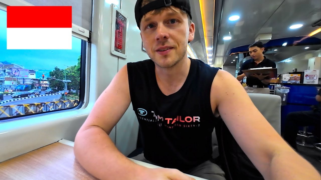 $17 Premium Economy Class Train Yogyakarta to Surabaya 🇮🇩
