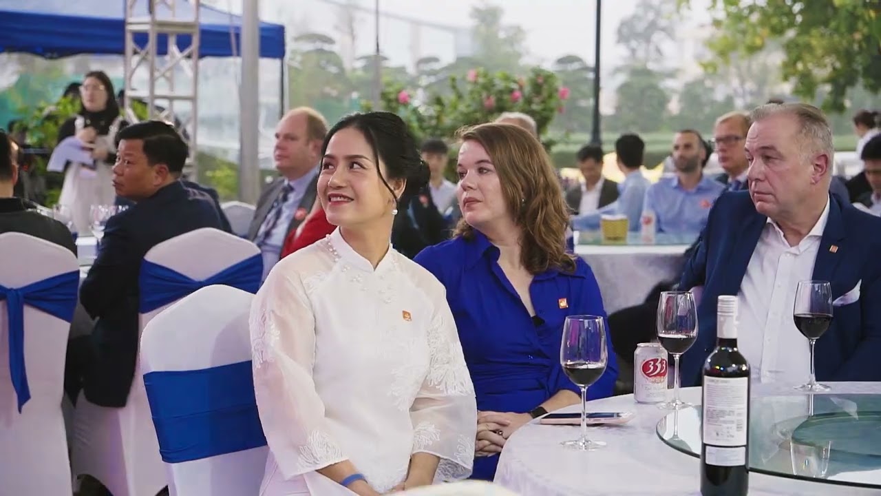 Royal Van der Leun Vietnam Grand Opening & 10Y Anniversary Aftermovie