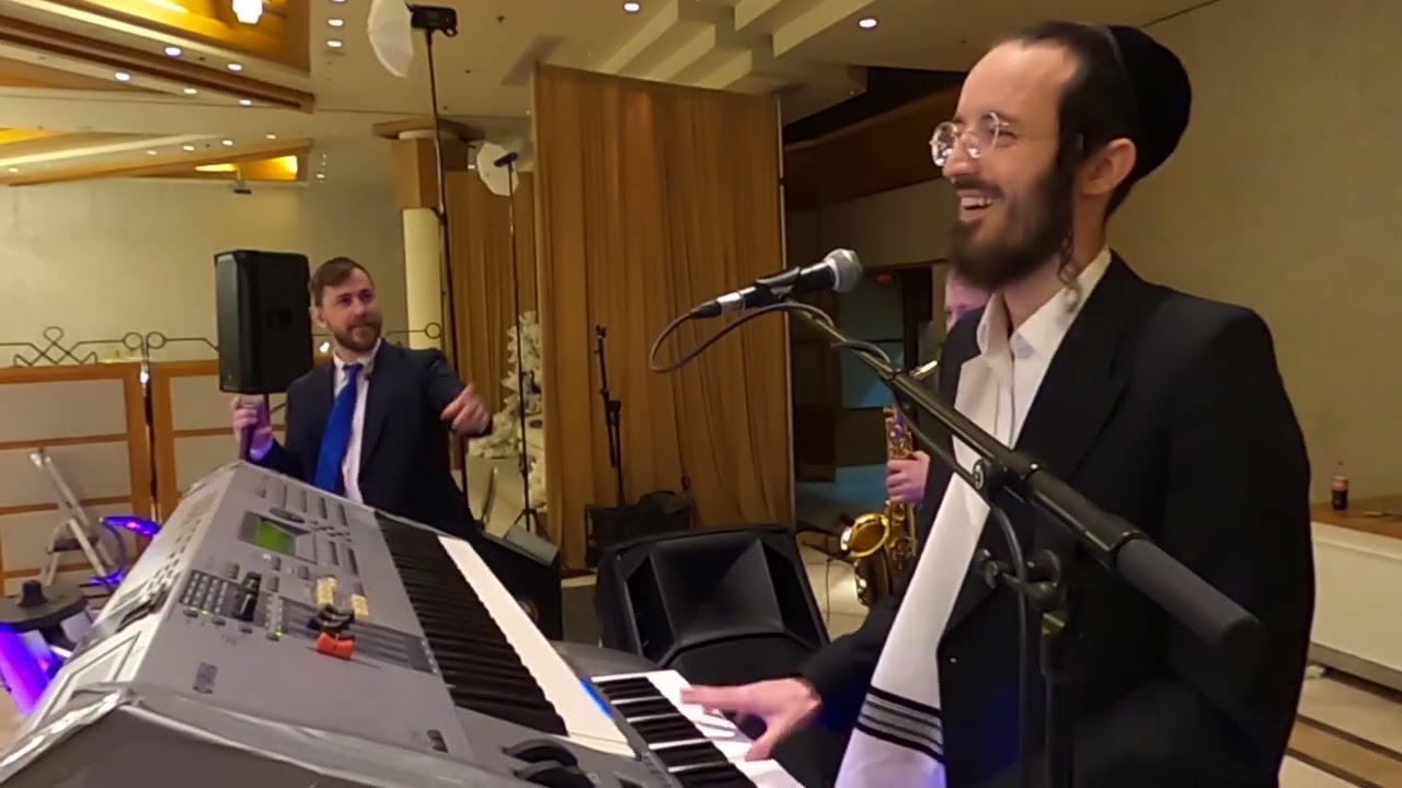 אושי לנדסמן ואברומי וינברג במחרוזת סעודה+ מחרוזת ריקודים ראשונה