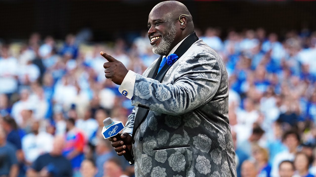 WHAT A RENDITION of the United States National Anthem by Keith Williams Jr. before the World Series!