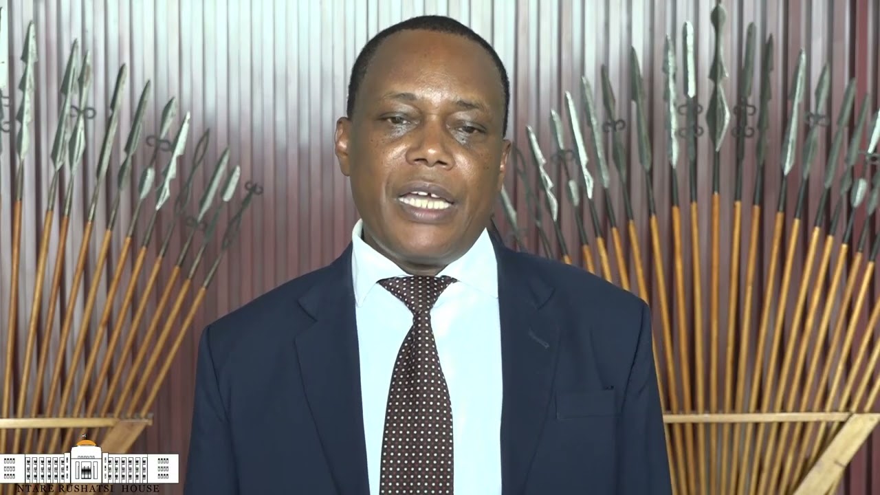 Umukuru w'Igihugu yakiriye intumwa y'ubumwe bwa Buraya  umupfasoni Hadja LAHBIB