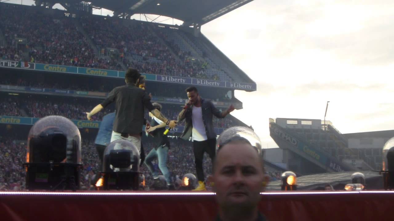 Kiss You and Harry talking - One Direction - Front Row - Croke Park - May 25