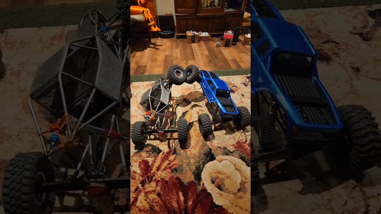 Rc Speedy SCX6 Chassis vs Vertex-6 Redcat 1/6 Flex Test 