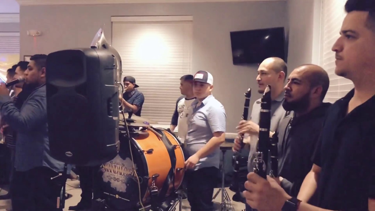 La Eskandalozza Banda Viento - Popurri Ranchero