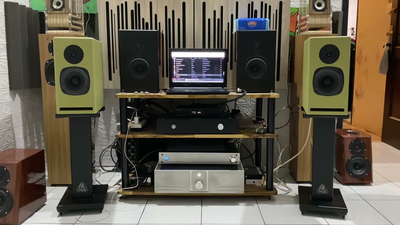Acoustic-Lab speaker.. SB Acoustic