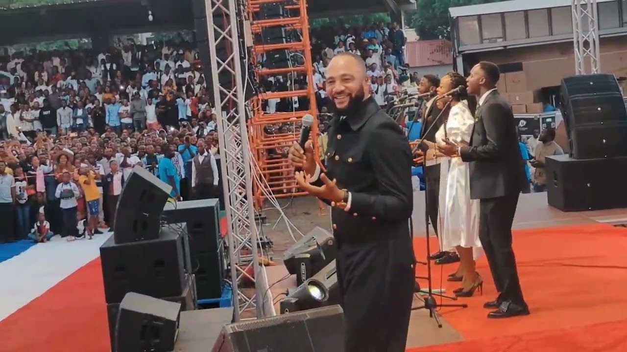 MIKE FLOR SHILO LIVE CONCERT LUBUMBASHI