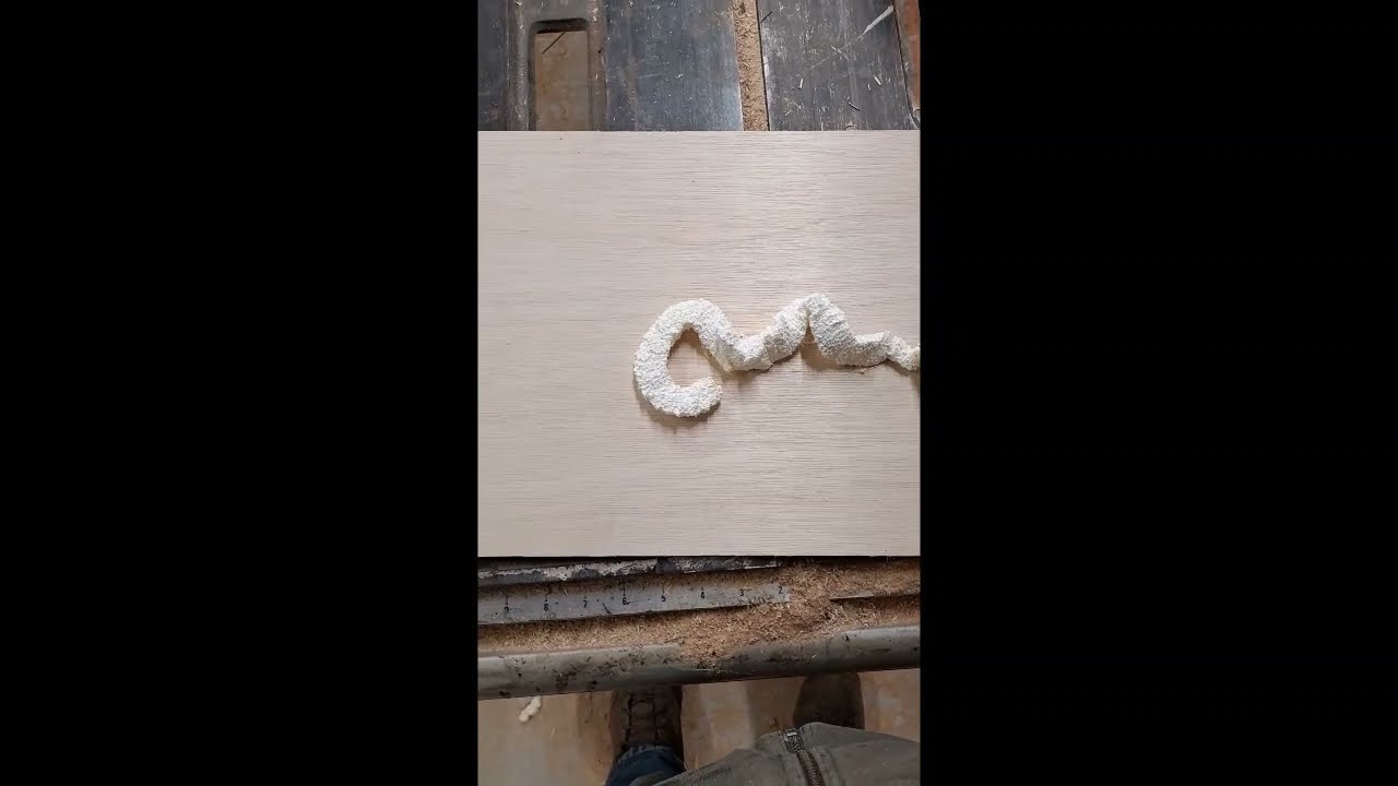 Как удалить пену Great Stuff Spray, которая случайно попала куда-то. Упс!