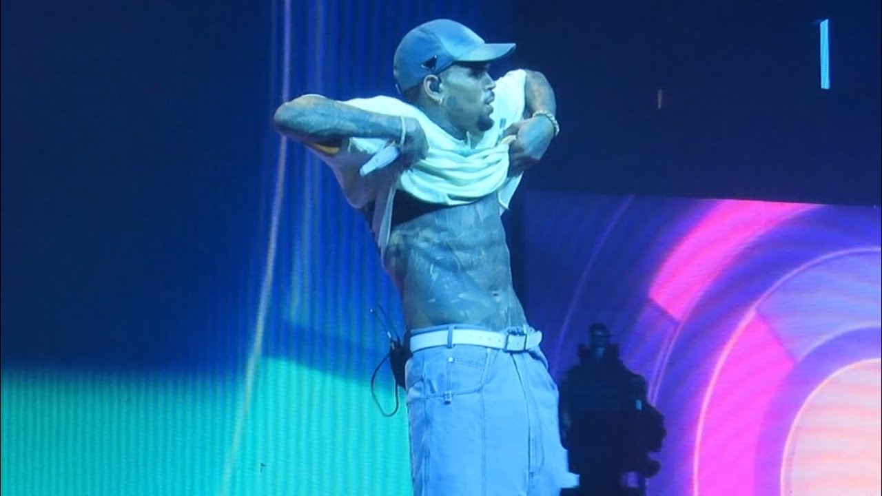 CHRIS BROWN - STRIP LIVE IN PHOENIX AZ 2024