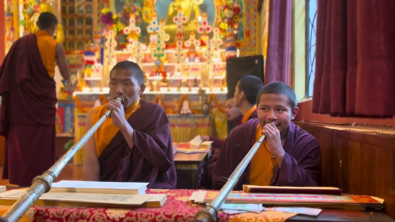 ༄༅ སྙིན་ཐིག་གསོལ་ཀ།།.    Nyinthik sholka 🙏💐☸️