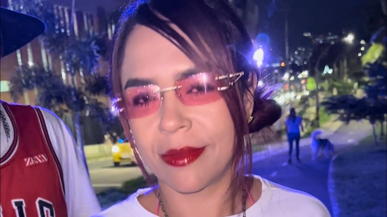 Chica con pareja aceptó irse con migo para el apartamento