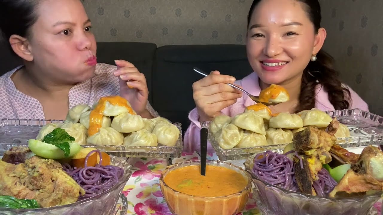 Wow Pork momo साथमा पिरो ज्यान मारा खर्सानी र तिल राखेर बनाएको सारै मिठो अचार