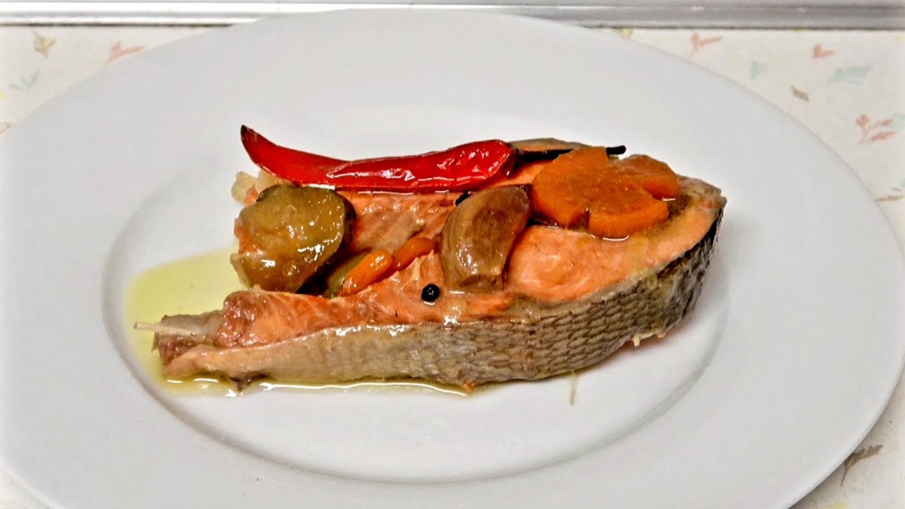 Spanish Style Salmon | Easy Recipe | Savory