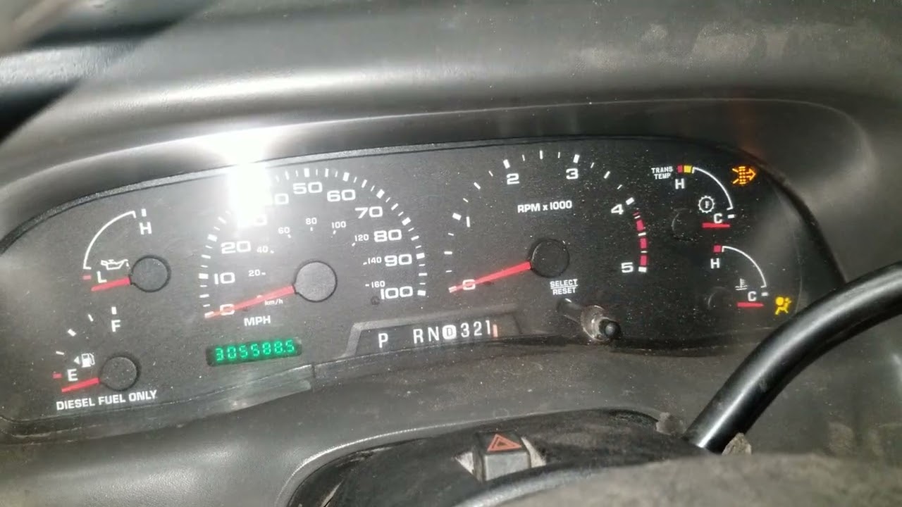 2004 F350 6.0 startup (1-14)