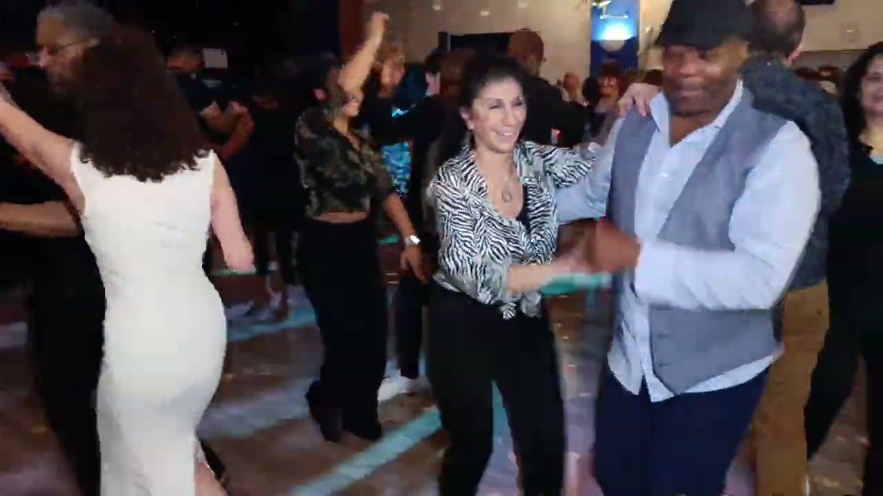 DJ T & Penny On1 At Smooth Salsa UK's Brook Street Social March 1st 2025