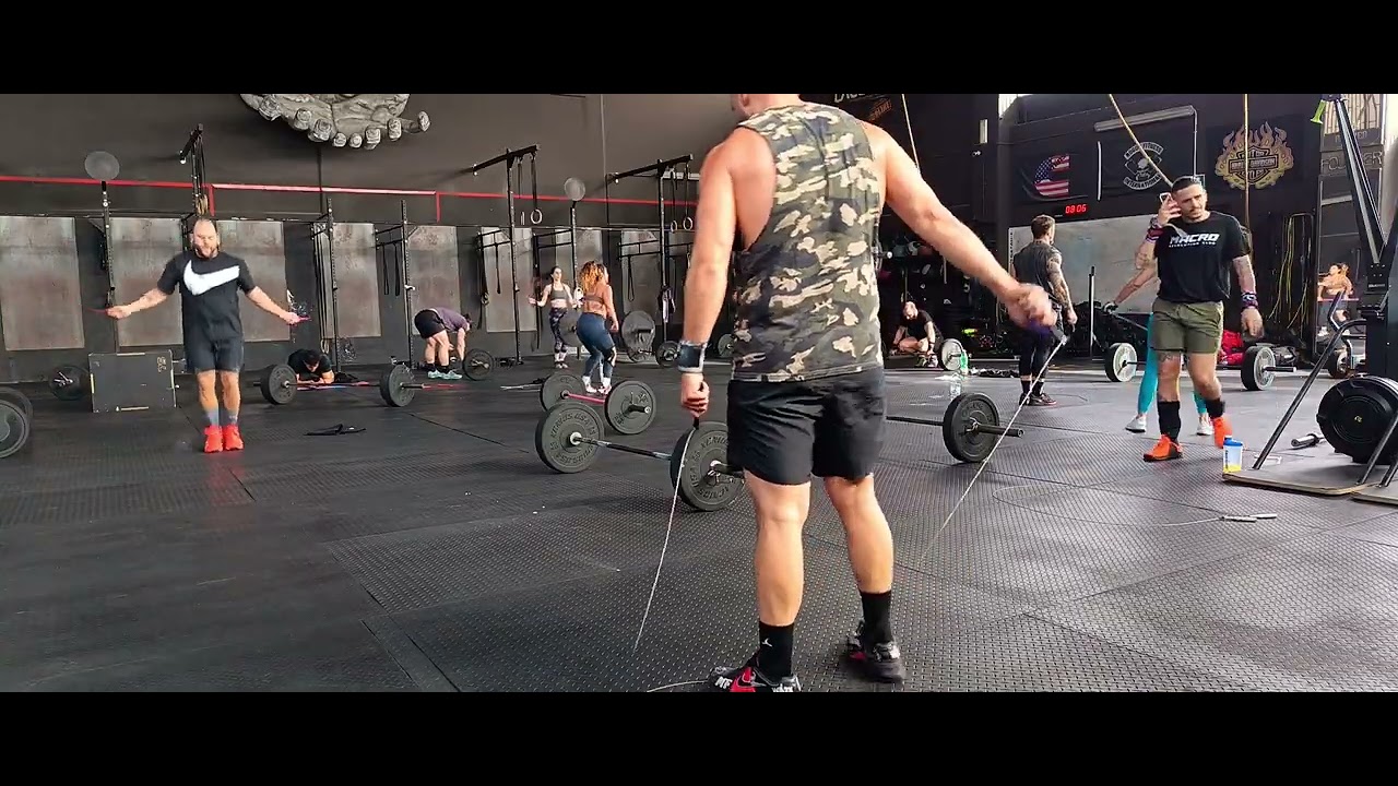 12' Amrap 10 hang Power clean 60 kg e 40 du