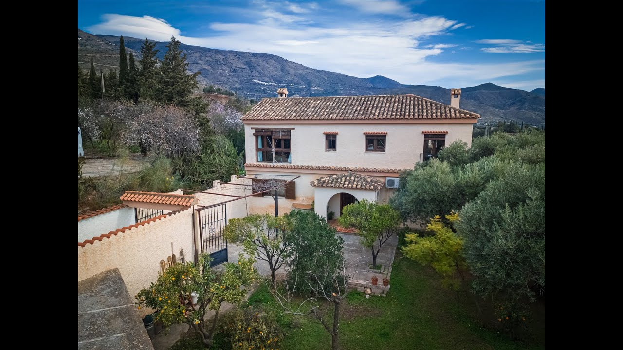 SOLD.Elegant Country Home with Sierra L&uacute;jar Views, pool and Gardens In The Alpujarra - &Oacute;rgiva