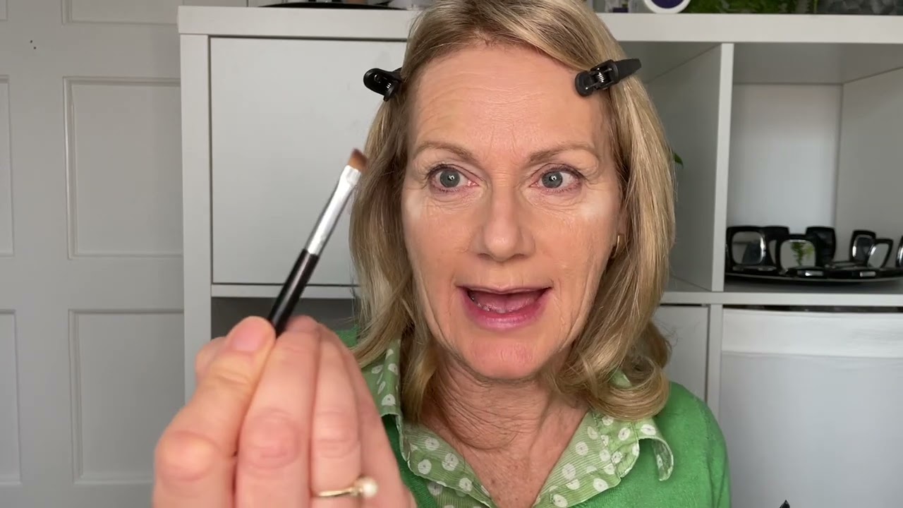 A Beautiful Makeup Look for Spring - Makeup for Older Women