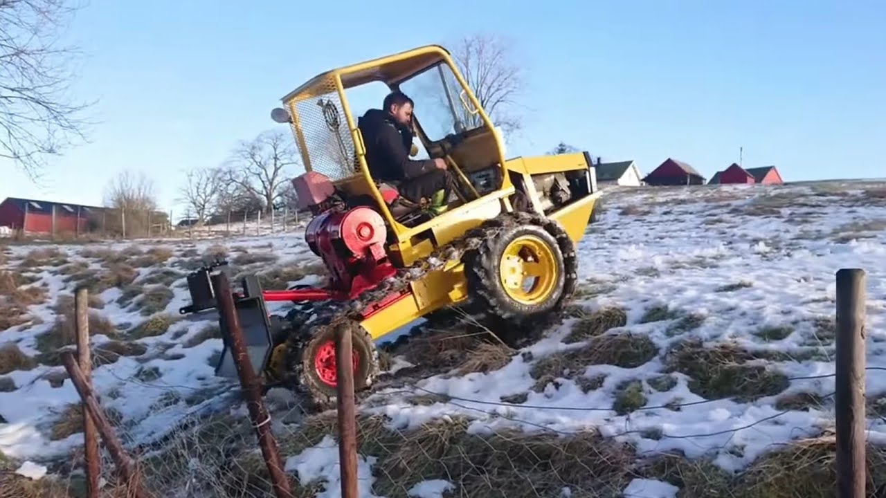 Unique crawler tractors from all over the world, video selection