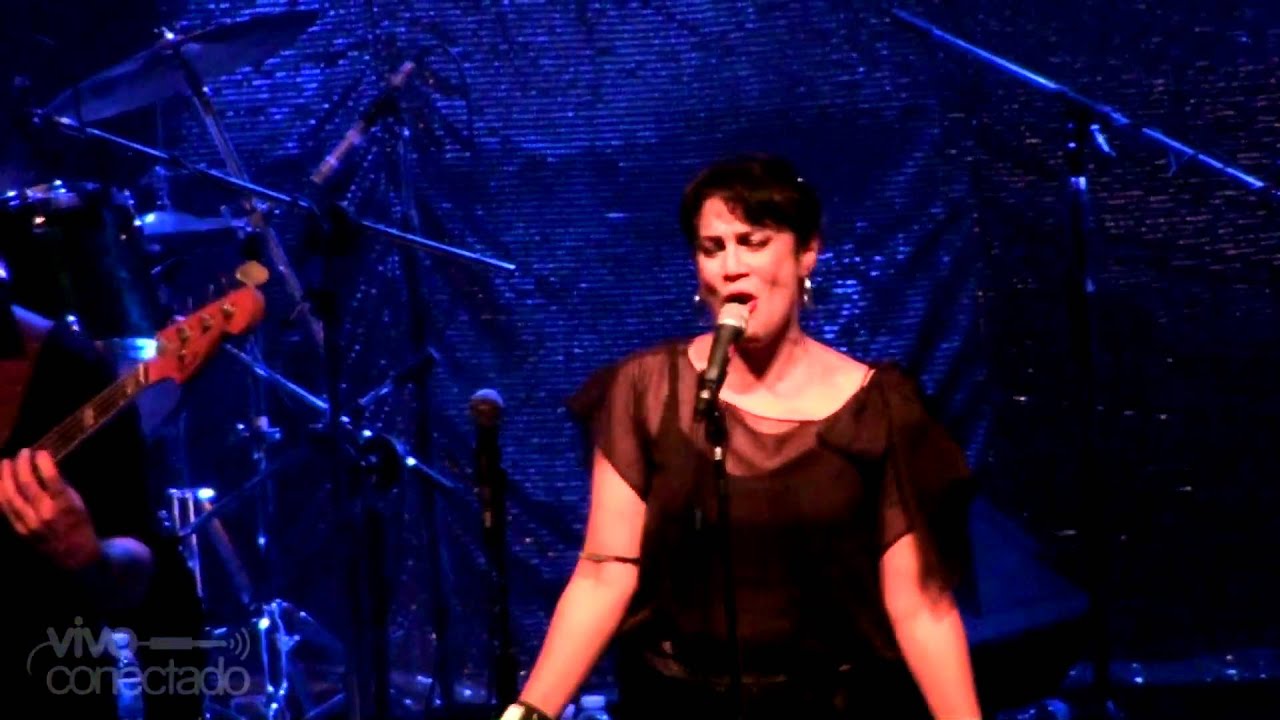 Mimi Maura - Siguiendo la luna [HD] ( VivoConectado.com )