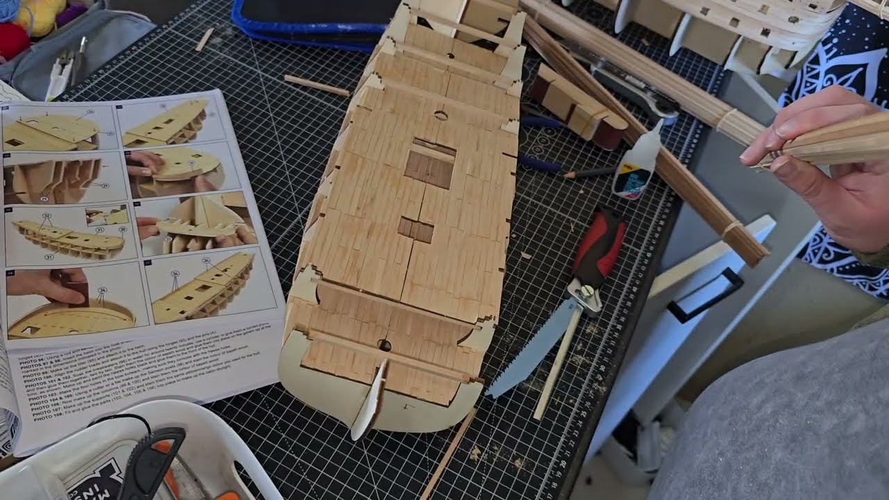 Building the HMS Endeavour - Ep.4 finished the decks and starting the stern